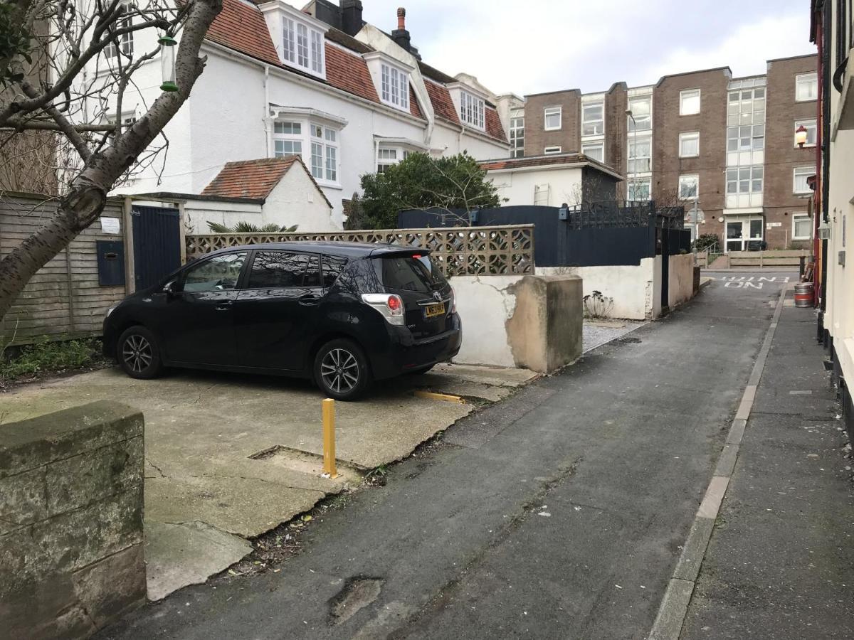 Amazing Apartment, Private Garden, Off Street Parking Hove Esterno foto