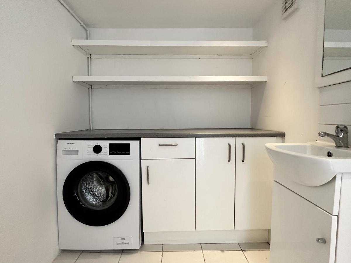 Amazing Apartment, Private Garden, Off Street Parking Hove Esterno foto