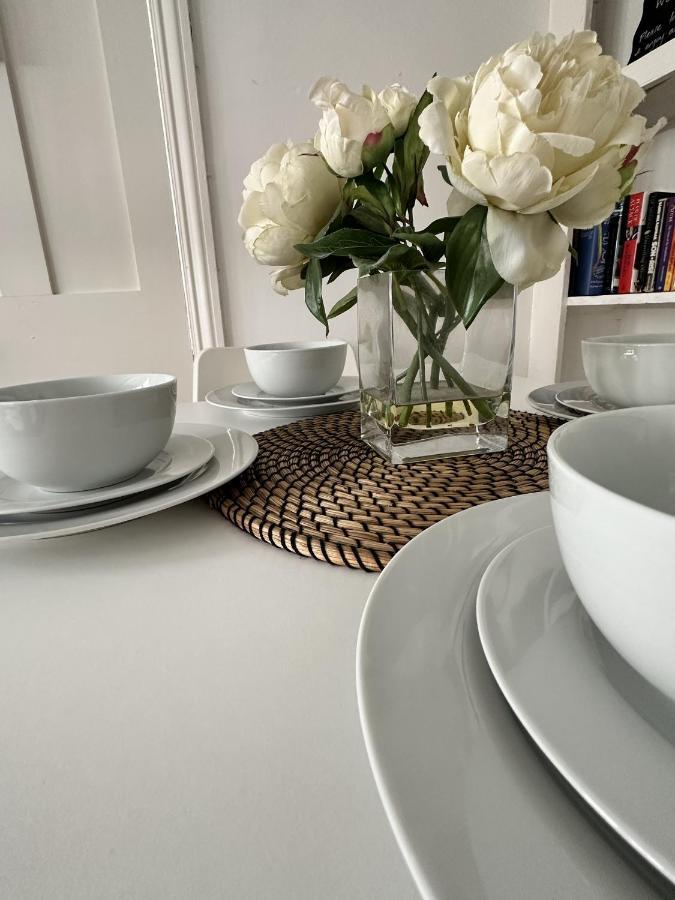 Amazing Apartment, Private Garden, Off Street Parking Hove Esterno foto
